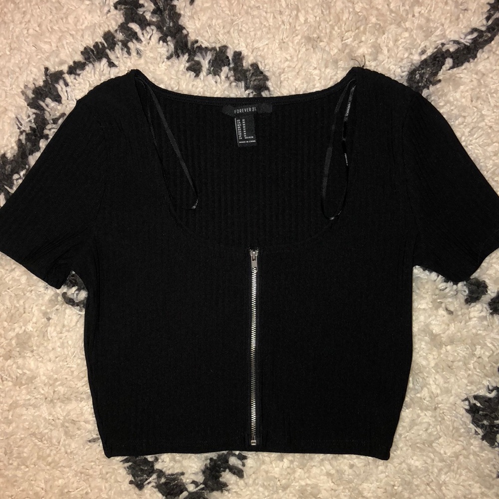 Black crop top